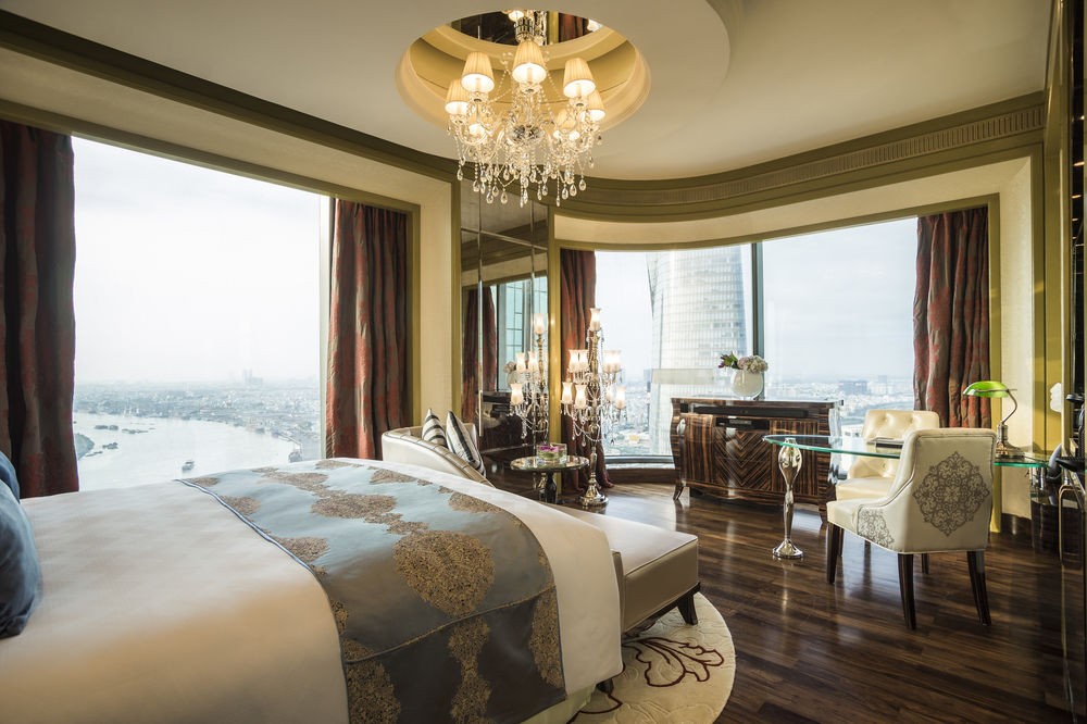 Every glass window of the building looks at a beautiful corner of the city